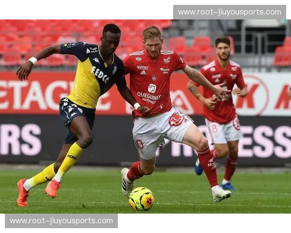 斯特拉斯堡状态呈上升曲线 法甲中游位置趋于稳固 斯特拉斯堡状态呈上升曲线 法甲中游位置趋于稳固